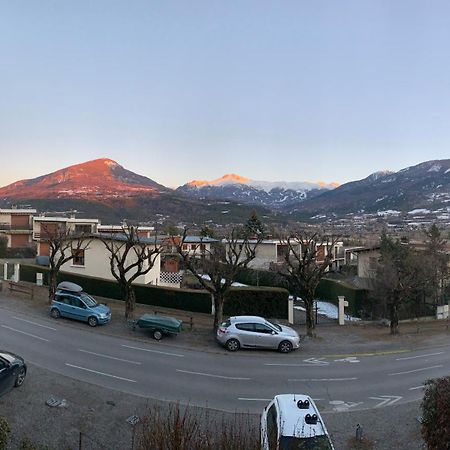 Appartement Agreable A Deux Pas Du Plan D'Eau Embrun Eksteriør billede