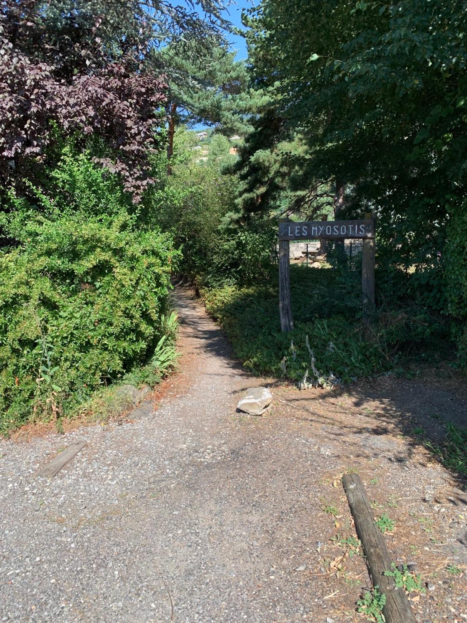 Appartement Agreable A Deux Pas Du Plan D'Eau Embrun Eksteriør billede