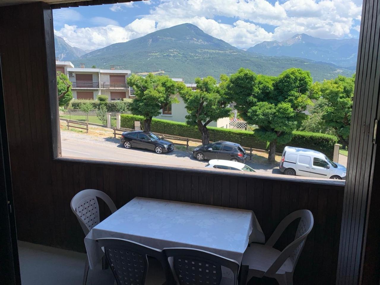 Appartement Agreable A Deux Pas Du Plan D'Eau Embrun Eksteriør billede